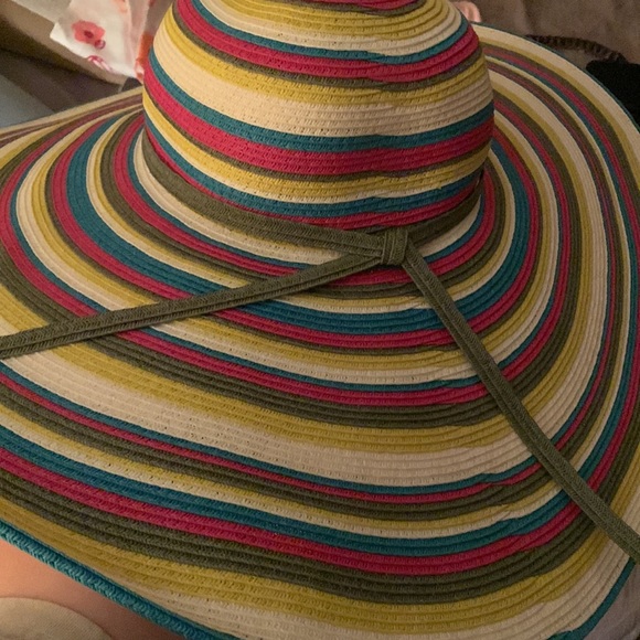 Oversized Wide-Brim Stripe Sun Hat main image 6